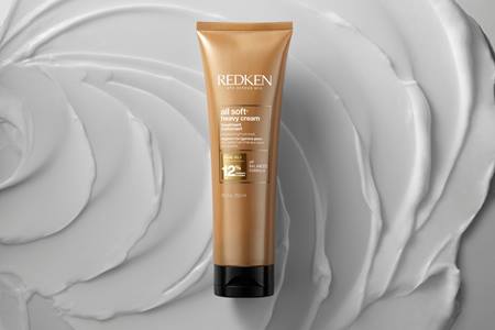 Redken-2026-Hydrating-vs-Strengthening-Masks-Article-Banner