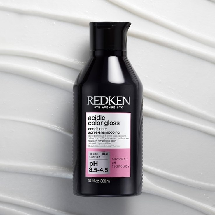 Redken Acidic Color Gloss Routine Step 2
