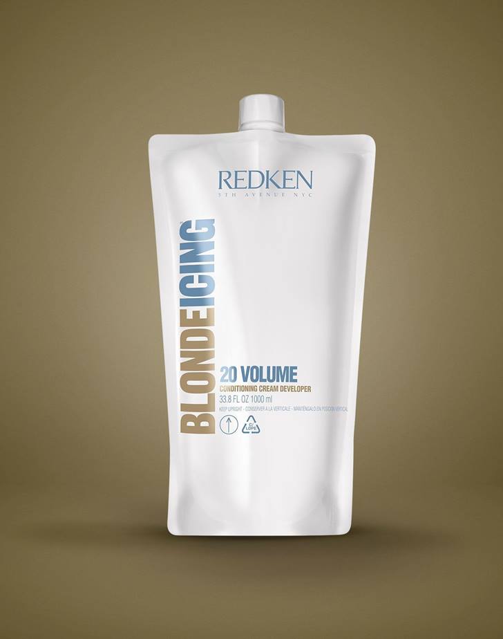 Le révélateur en crème revitalisant Redken Blonde Icing 20 Vol/Litre  
